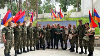 ՀՀ քննչական կոմիտեի թիմը հաղթել է Բանակային առաջին խաղերի՝ իրավապահ մարմինների թիմային հաշվարկում․ Արգիշտի Քյարամյանն ընդունել ու շնորհավորել է թիմի անդամներին (լուսանկարներ